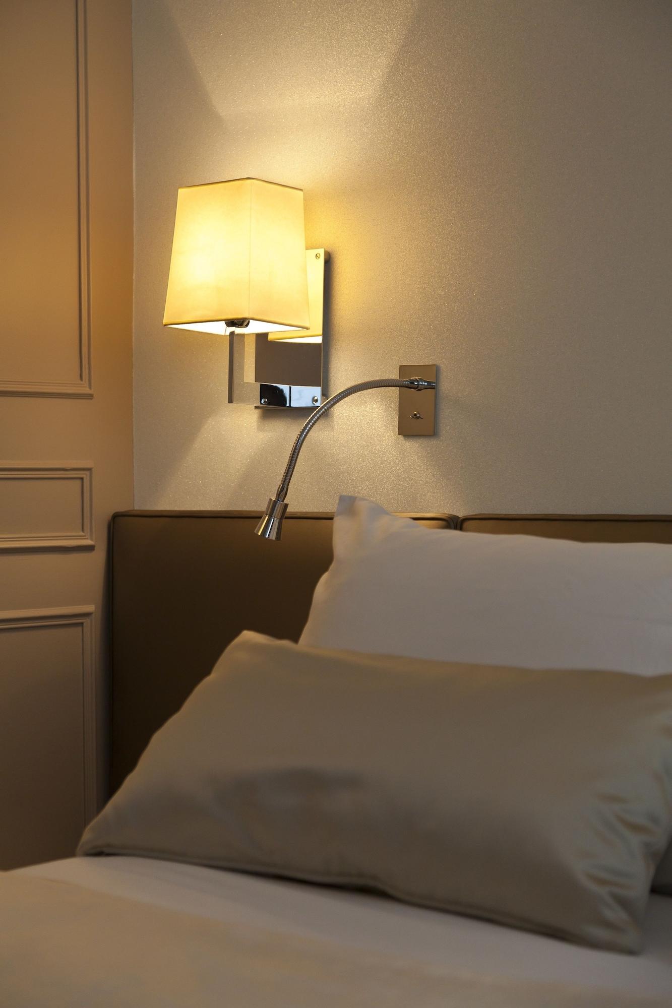 Le Clos Medicis Paris Exterior photo