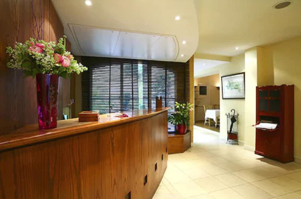 Le Clos Medicis Paris Exterior photo