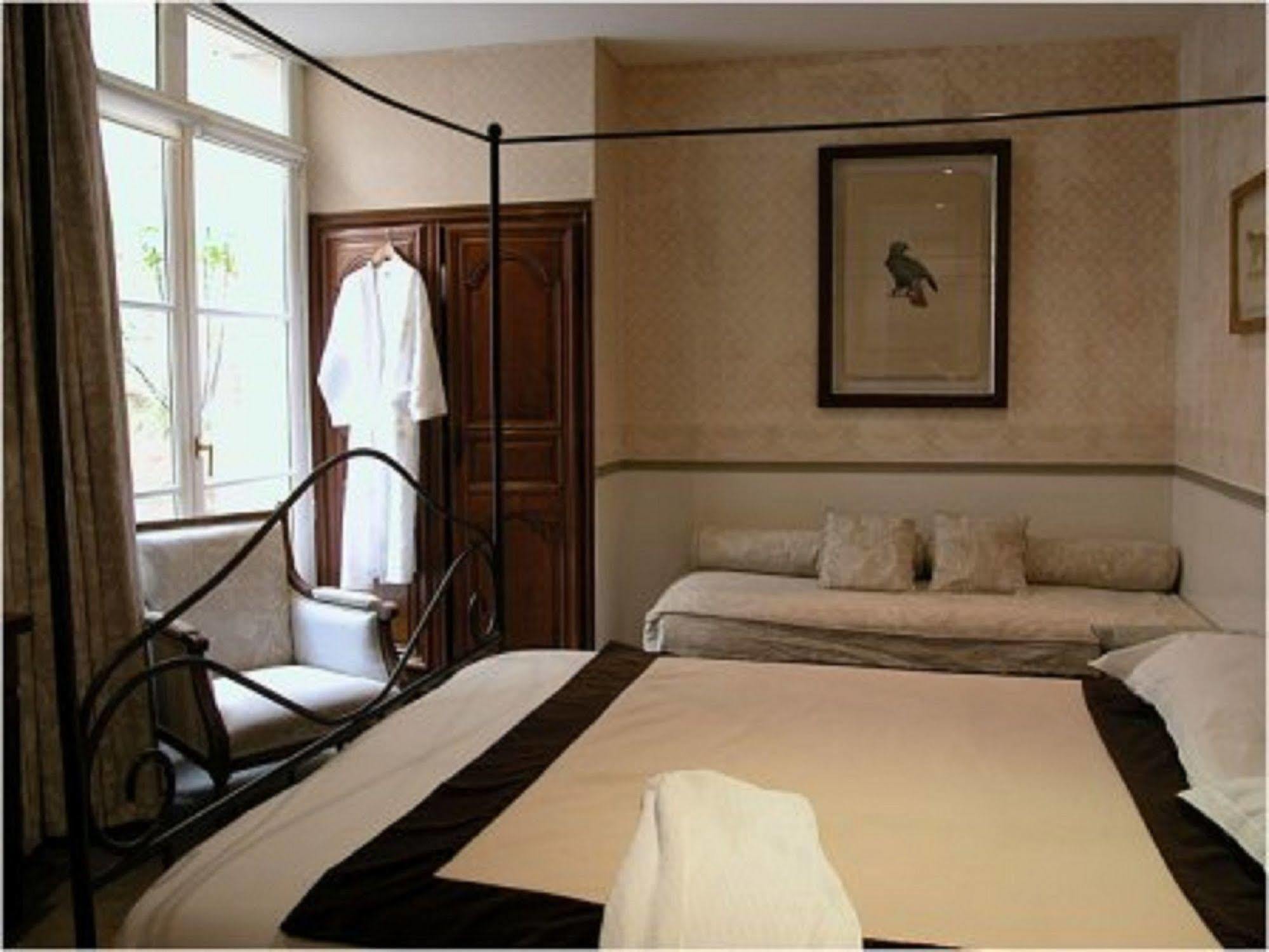 Le Clos Medicis Paris Exterior photo